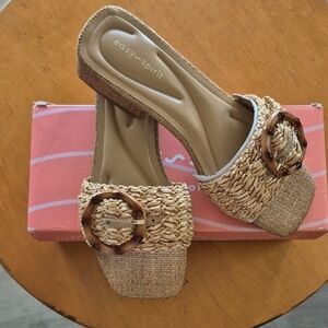 Easy Spirit Gatlin2 Women's Tan Woven Slide Sandals. Sz 7. NIB